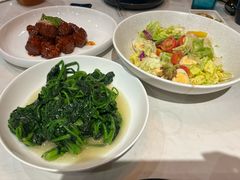 红酒牛仔粒-荟廷·晶萃(陆家嘴尚悦湾店)