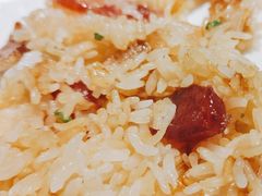 腊肉煲仔饭-周锦记广式餐厅