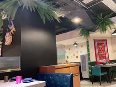卡座-觅山云南菜(泊富ICITY店)