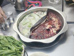 鸳鸯锅-储奇门鳝鱼火锅(总店)