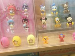 -名创优品(北京新中关购物中心地铁层店)