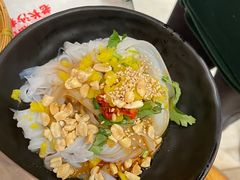 刮凉粉-东排食堂长沙小吃大排档(五一广场店)