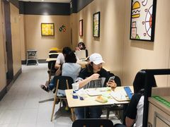 -德克士(香港街店)