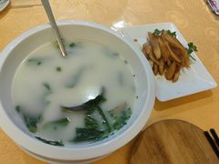 -鹏城人家海鲜酒家·23年老字号(较场尾店)