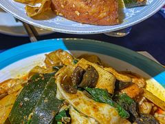 -伊带伊路新疆美食府(呼家楼店)