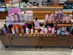 -星巴克臻选(北京颐堤港中心第二店)