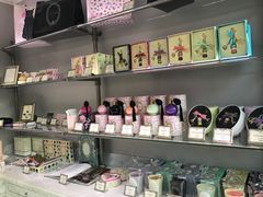 -ladurée(戴高乐机场T 2F店)