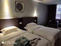 -长沙君逸康年大酒店(贺龙体育馆店)