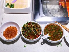 -海底捞火锅鲜切牛肉主题店(长寿路店)