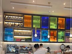 -港丽餐厅(高德置地店)