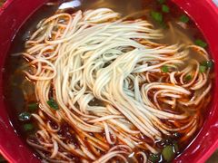 咖喱牛肉辣酱面-春和面馆(常德路店)