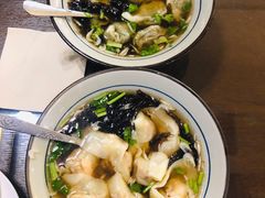 荠菜黑猪肉馄饨-福祚黑猪肉美食餐馆(世茂广场店)