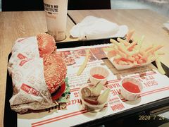 -The Habit Burger Grill 哈比特汉堡(复兴soho店)