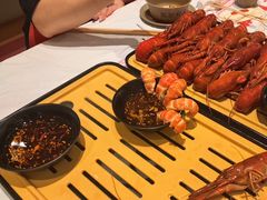 -肥肥虾庄·金牌油焖大虾(汉口城市广场店)