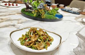 Spicy Fresh Snail Salad