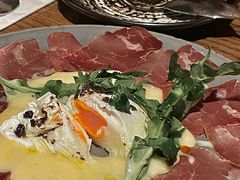 风干牛肉黑松露温泉蛋土豆泥-Apollo·西班牙小酒馆(安福路店)