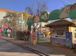 -萌宠亲子动物乐园(槐房万达店)