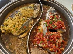-阿瓦山寨·湘菜现炒·剁椒鱼头王(咸阳总店)