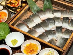 -围炉肉舍•炭烤活鳗•丹东海鲜烤肉(步行街店)