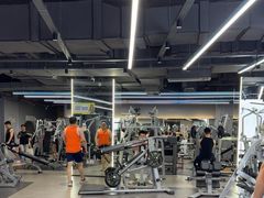 -超鹿运动(五四路恒力城店)