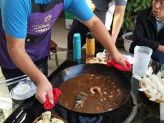 柴锅炖水库鱼-姥家大锅台水库渔家
