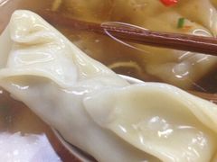 -何太太馄饨面铺(大浒东苑店)