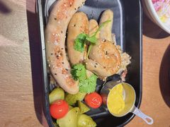 -SPACELAB失重餐厅(世纪汇店)