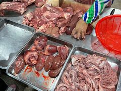 -标记美食新鲜猪杂(兴南大道店)