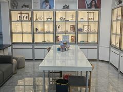 -潘多拉眼镜·蔡司依视路明月(潘家园店)