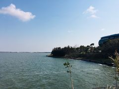 -上海滴水湖皇冠假日酒店