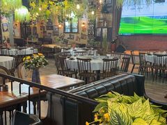 -临界音乐酒馆·小龙虾·江湖菜(华熙LIVE·鱼洞店)