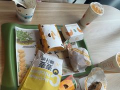 -麦当劳(普陀香溢花城店)