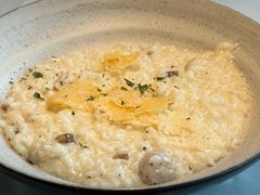 -MONICH牛排融合餐厅(和义大道购物中心店)