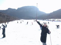 -济南卧虎山滑雪场