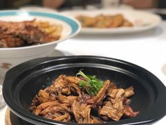 五花肉菜干煲-广东道至正餐厅(区庄店)