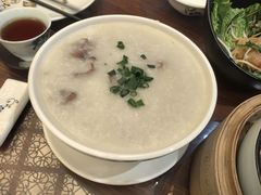 -龙悦湾酒家·八阵鱼生·渔人码头店