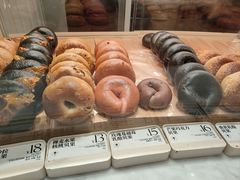 -HOT CRUSH趁热集合·现烤面包(环球港店)