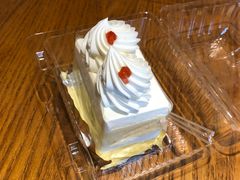 纯奶油小方鲜奶小方-老大昌(淮海中路店)
