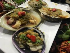 -虾弄弄海派小龙虾·牛羊蝎子火锅