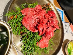 -草家酱蟹炭火烤肉店(珲春南路一店)