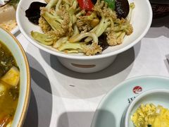 -江城小馆陕南妈妈菜·全球旅行餐厅(钟楼店)