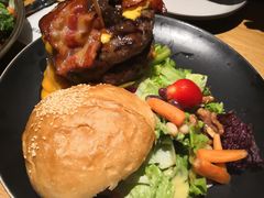 经典大汉堡-The Diner X餐厅(青岛万象城店)