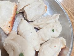 -黄阿姨锅贴大王(万航渡路店)