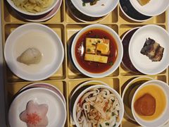 -阿瓦山寨·湘菜现炒·剁椒鱼头王(咸阳总店)