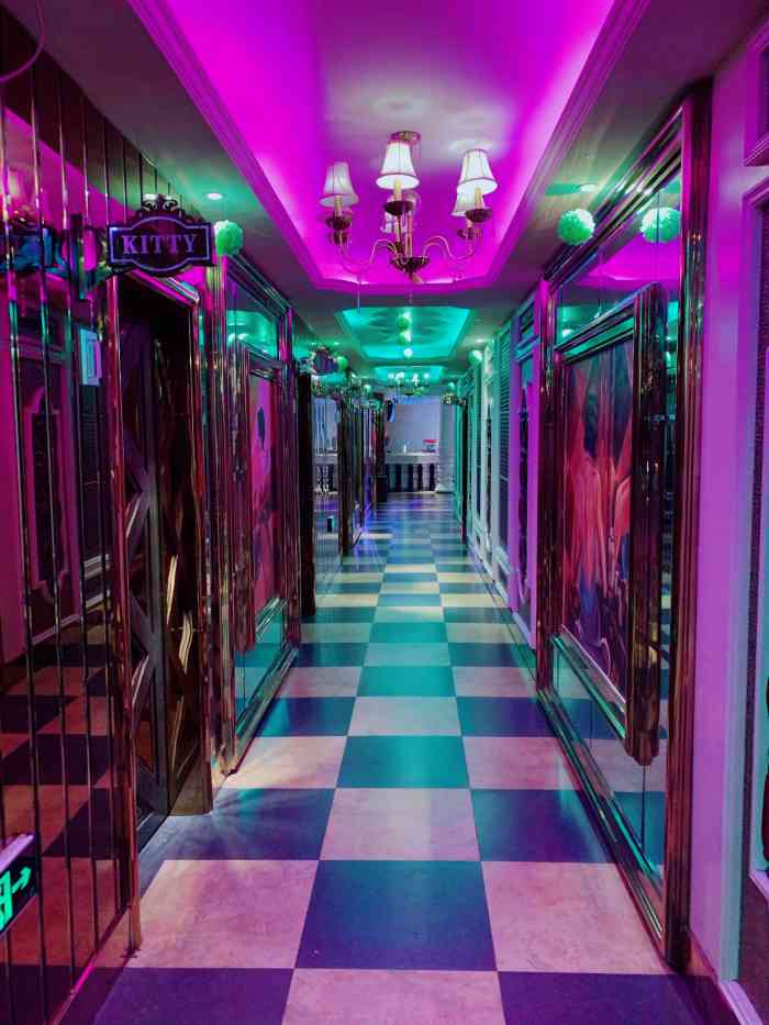 红磡ktv-"临潼人民路旁边的红勘ktv 价格:价格很."-大众点评移动版