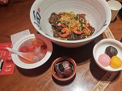 -李犟大爆鳝面·手工蟹黄包(湖滨西湖店)