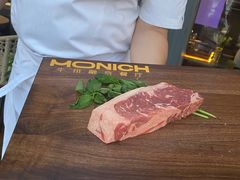 -MONICH牛排融合餐厅(和义大道购物中心店)
