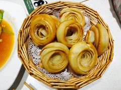 老济南油旋-闫府私房菜·百年鲁菜(恒隆店)