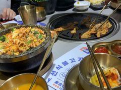 -金会长自助海鲜·烤肉(人民广场店)