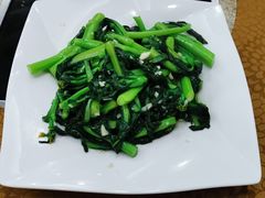 蒜蓉炒菜心-红日饭店(裕隆三路店)